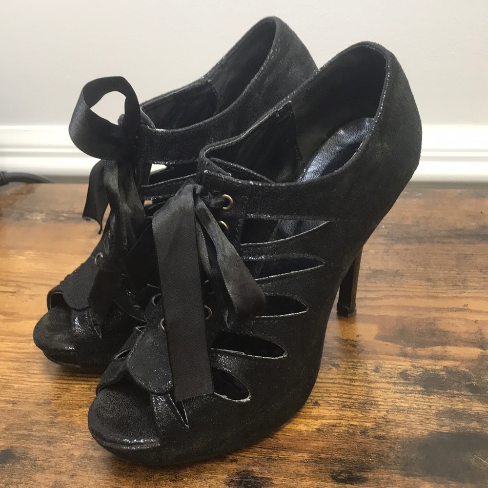 Black heels